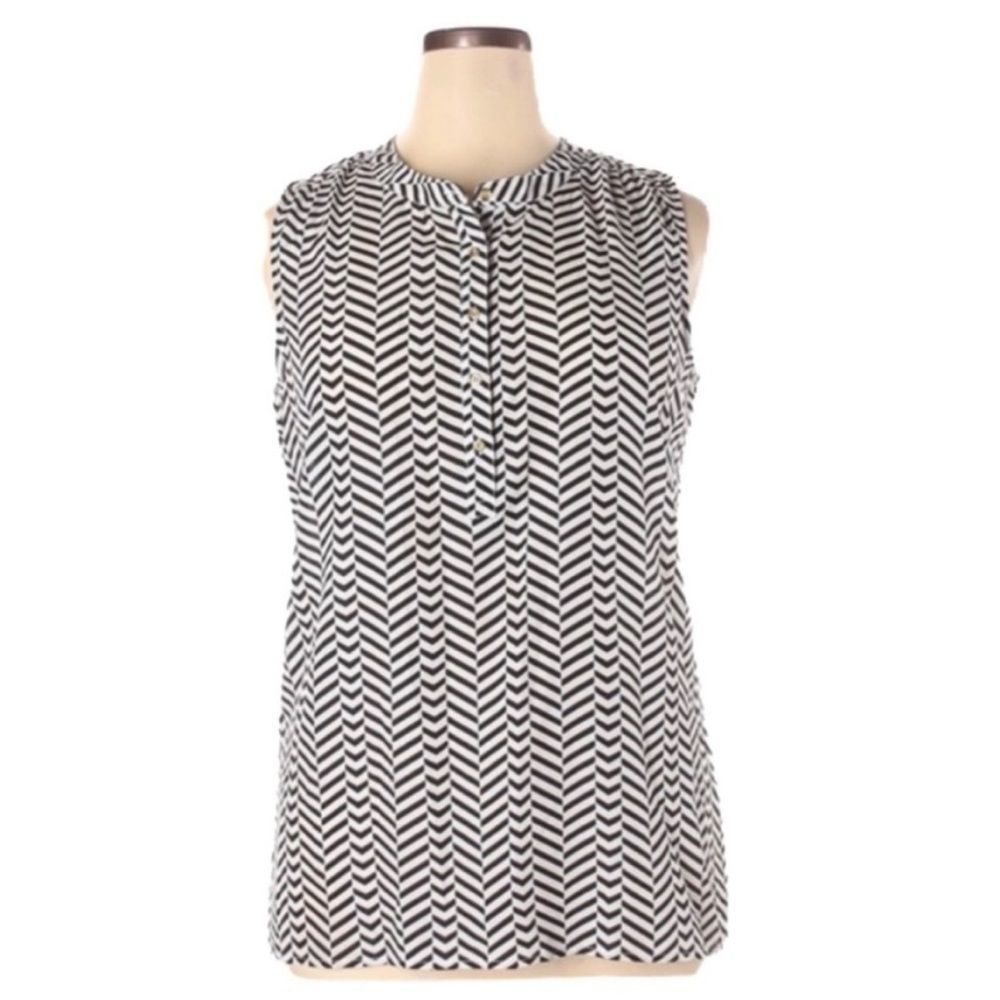 Violet & Claire Chevron Herringbone Top Sz M